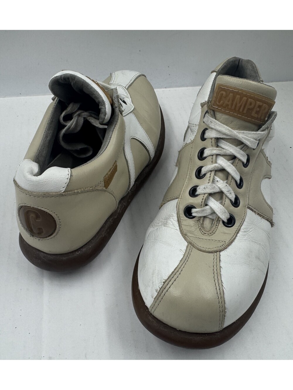 Camper Sneakers Women's Size 7 Beige Leather Comfort Lace Up Flat Shoes